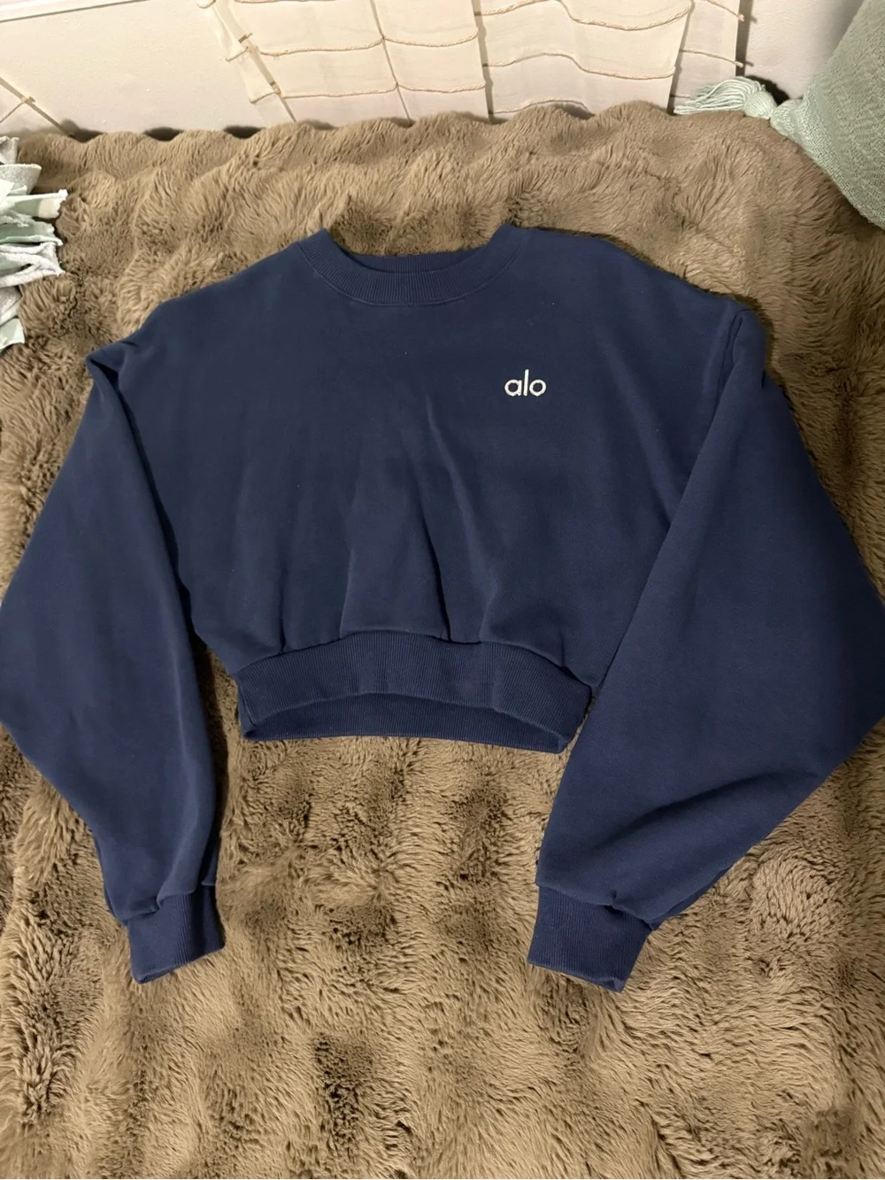 ALO Yoga Navy Cropped Crewneck Sweatshirt